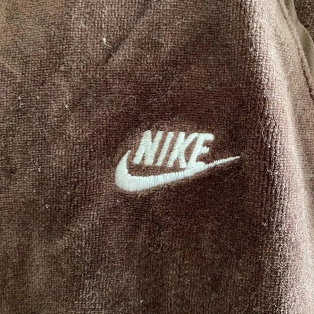 Nike‎ velour full zip jacket, medium - Picture 2 of 4
